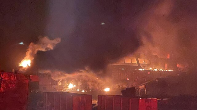 Fraser River Ferry Fire: Air Quality Concerns Rise