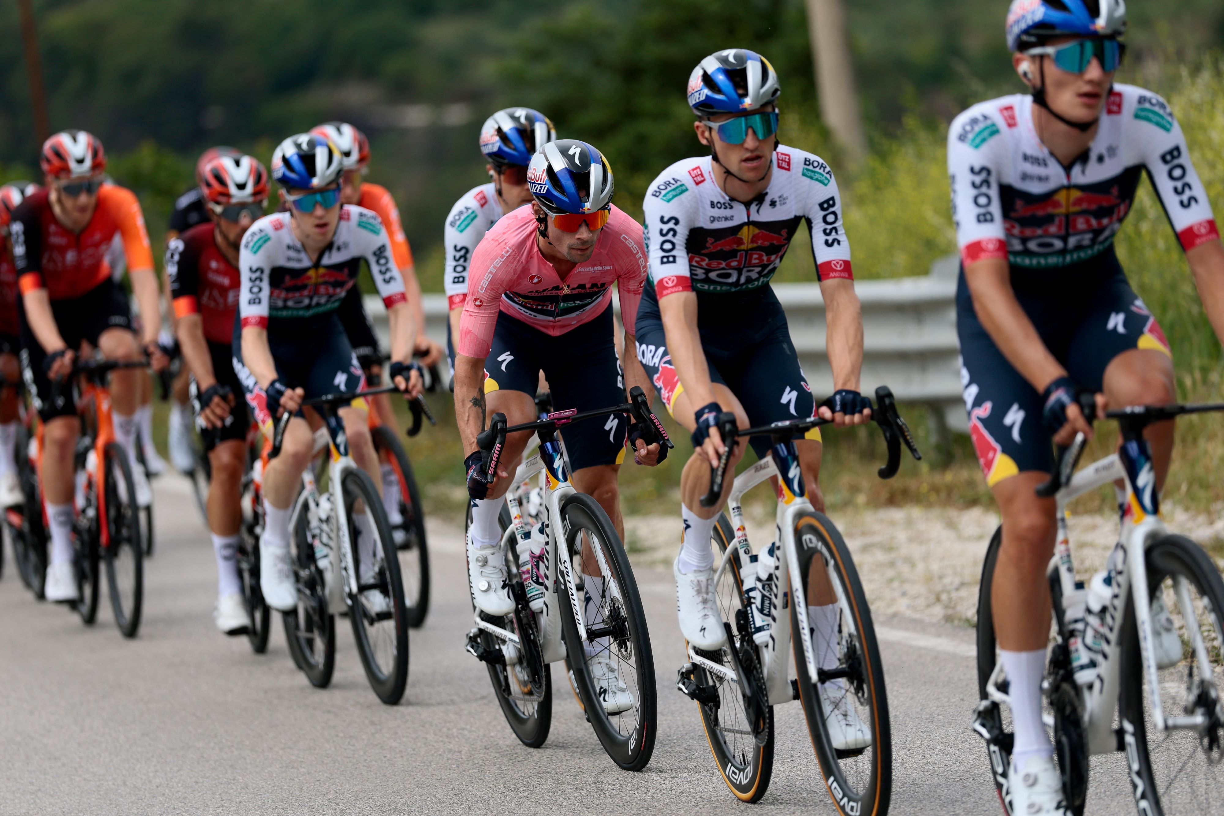 Giro D'Italia Stage 3: Roglič's Maglia Rosa Challenge