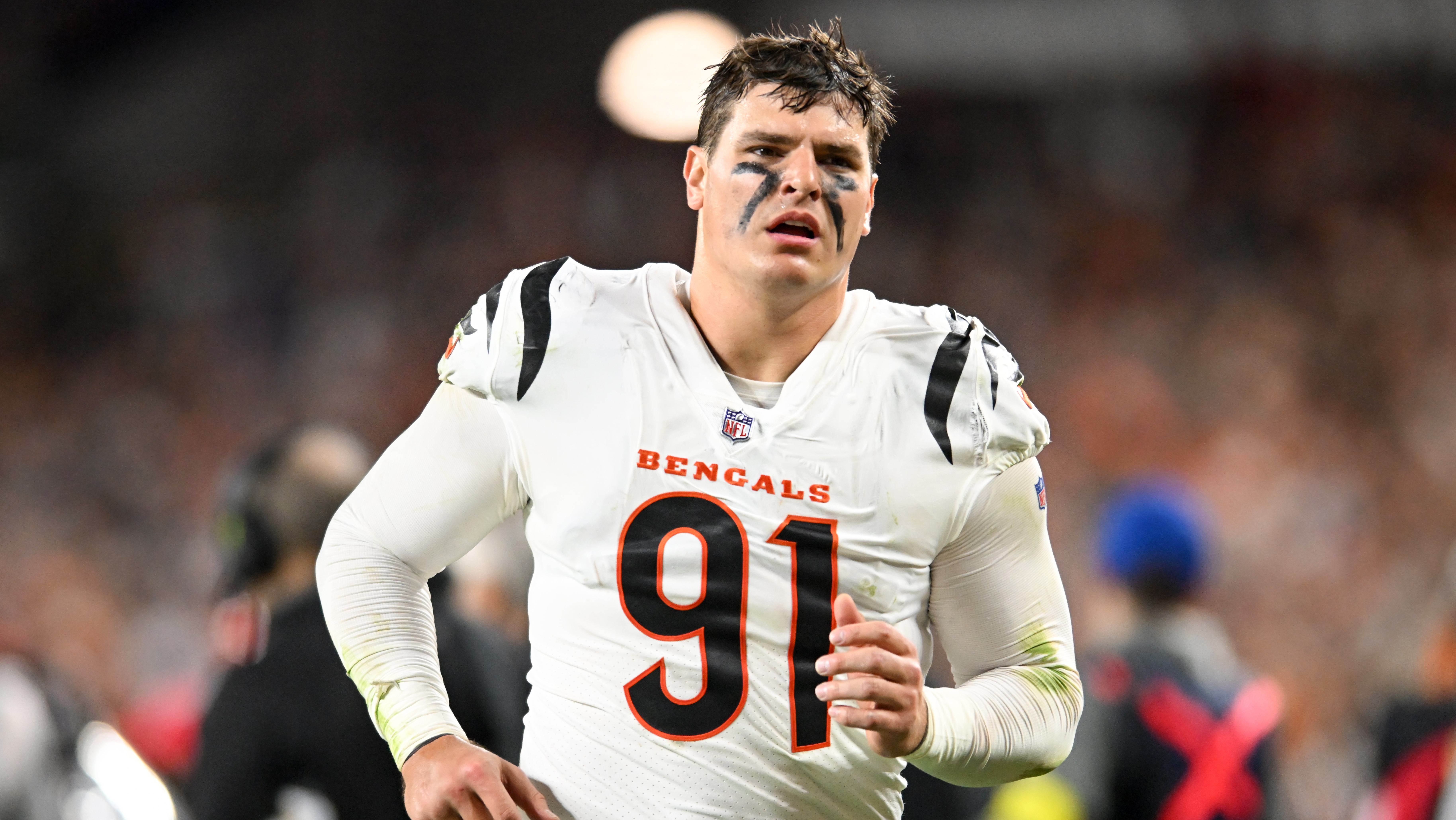 Hendrickson-Bengals Contract Stalemate: Latest Updates