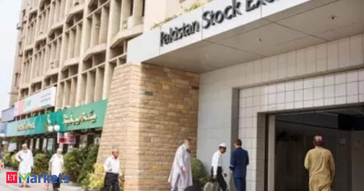 Karachi Stock Exchange Crash: Sindoor Effect & Market Halt