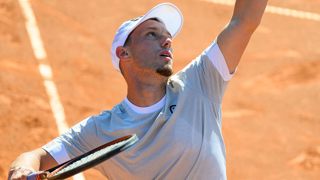 Misolic Melaju Ke Final Tenis Prag!