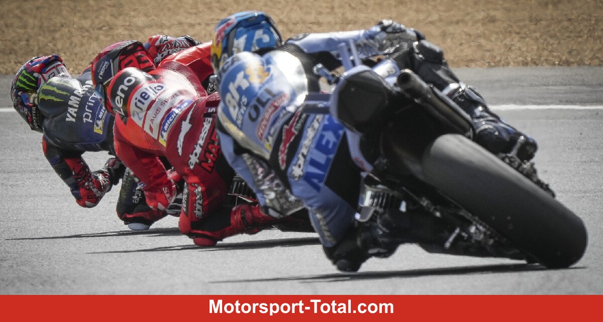 MotoGP Le Mans: Startcrash & Regenchaos!