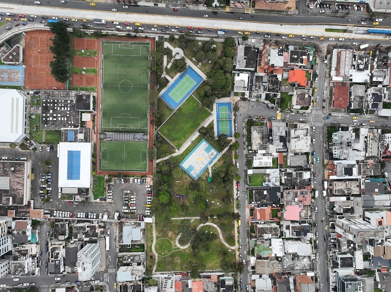Quito: 4.000+ Espacios Públicos Renovados