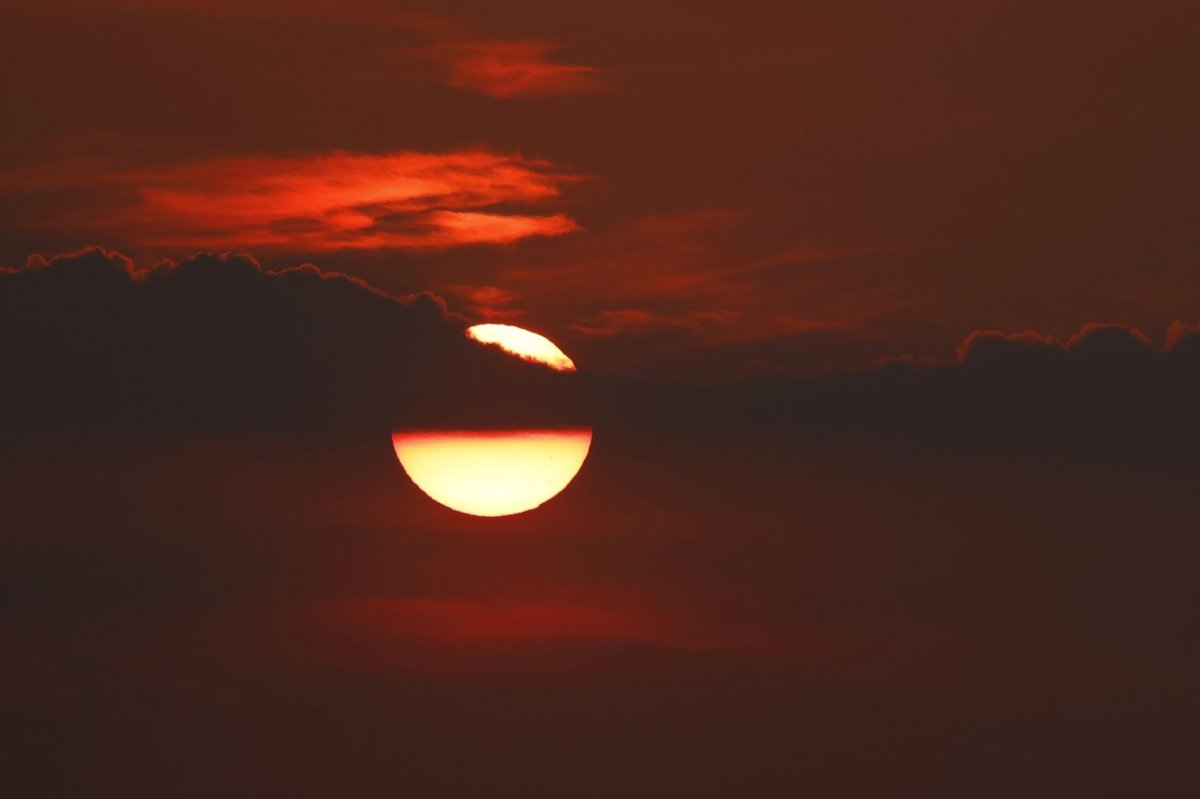 Summer Solar Power: Maximize Sunshine Savings